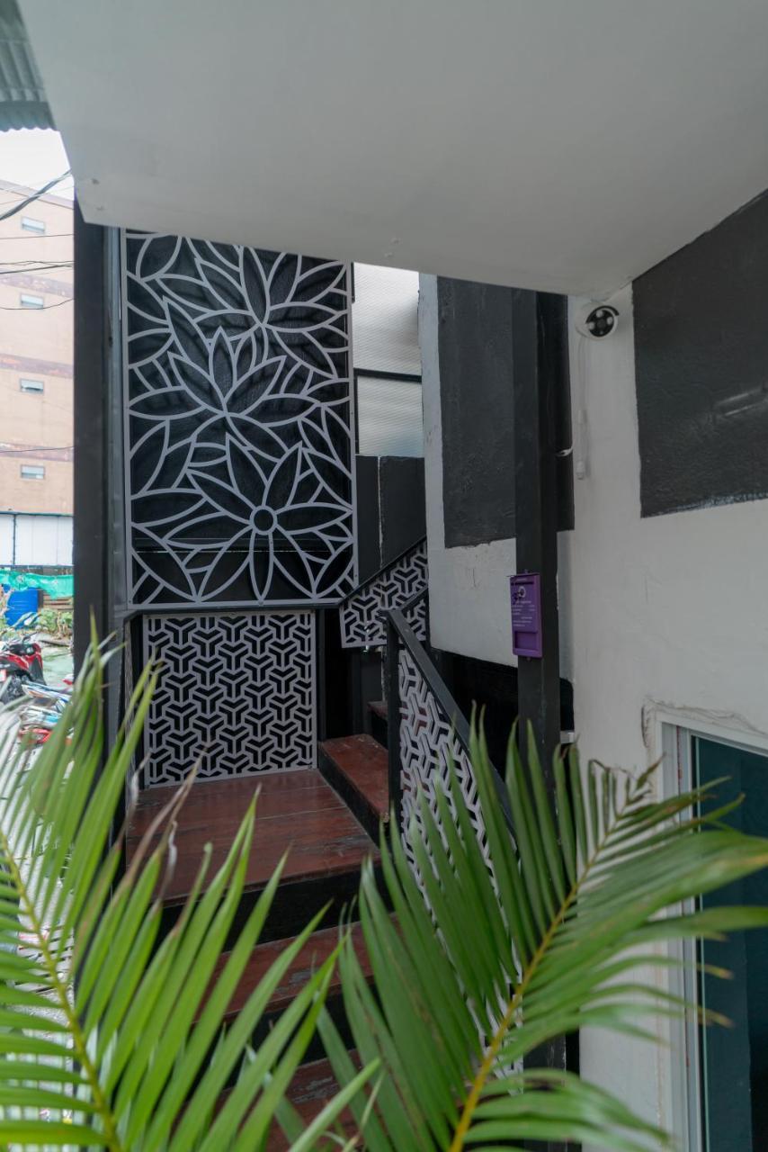 Отель Grey Door Patong Экстерьер фото